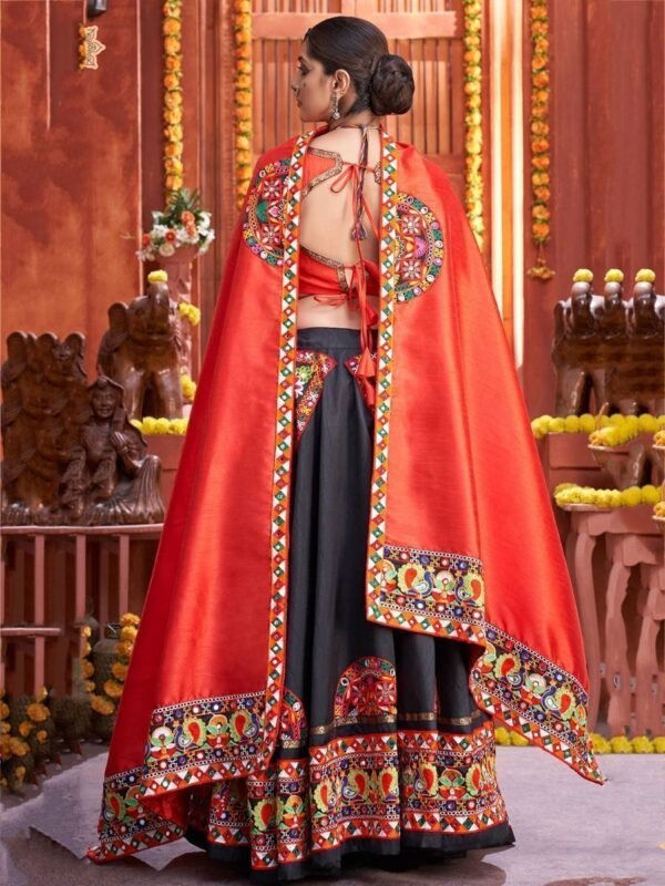 Attractive Black Gamthi Work Silk Traditional Rajwadi Chaniya Choli - Image 4
