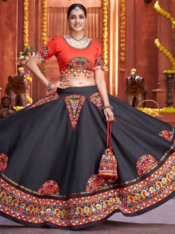 Attractive Black Gamthi Work Silk Traditional Rajwadi Chaniya Choli - Image 2