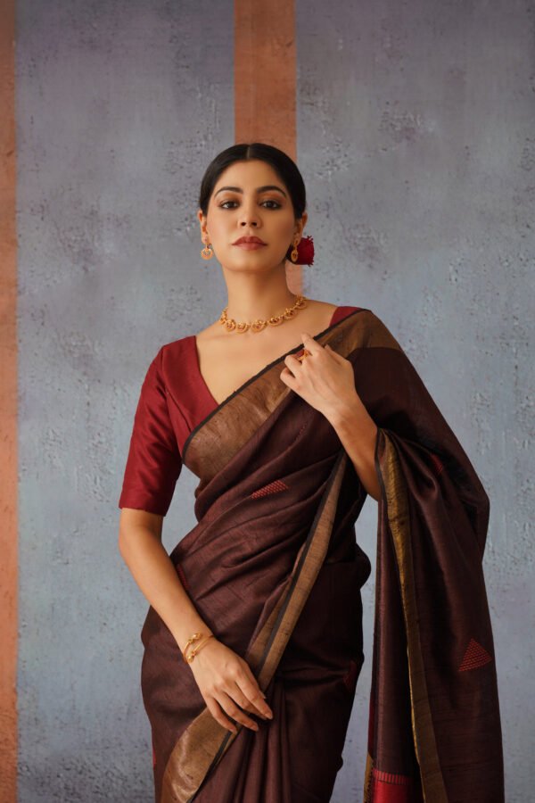 Coffee Raw Silk Sari with Striking Golden & Maroon Pallu - Image 3