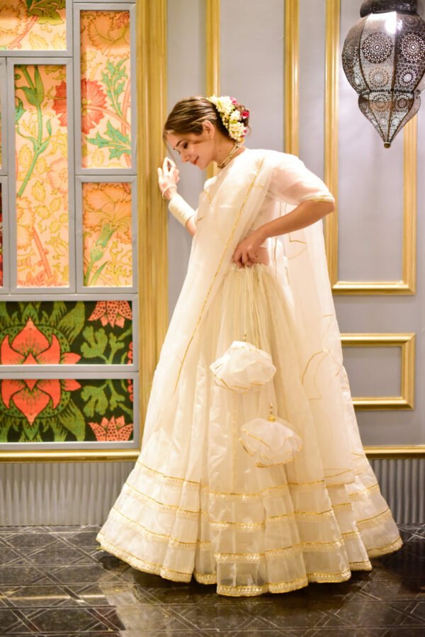 nooraniyat white organza lehenga - Image 3