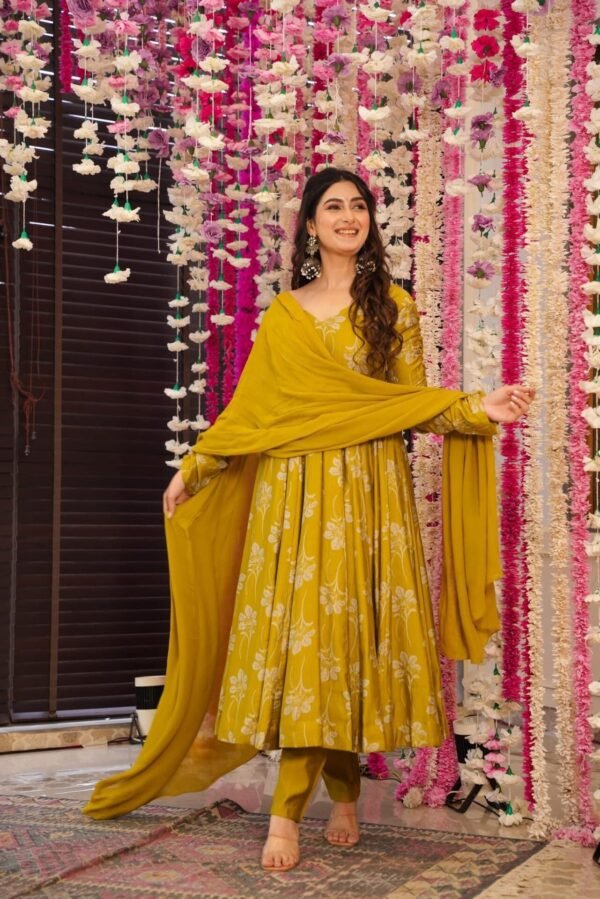Sangria Muslin floral suit set - Image 2