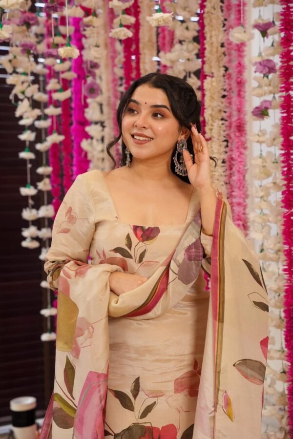 Ayesha floral kurta set - Image 2