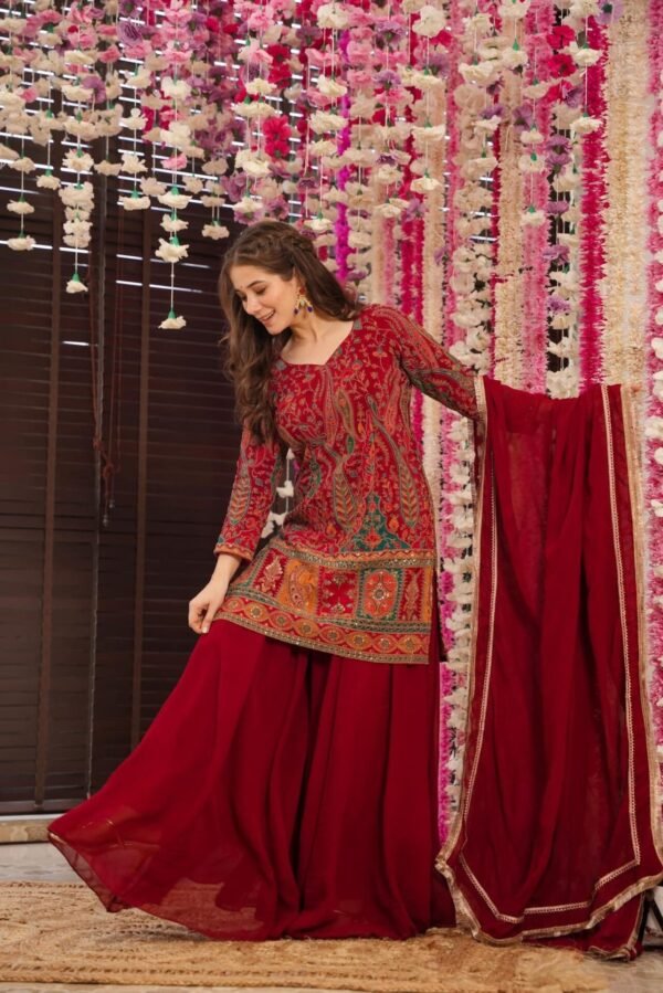 Juliet embroidered suit set - Image 4