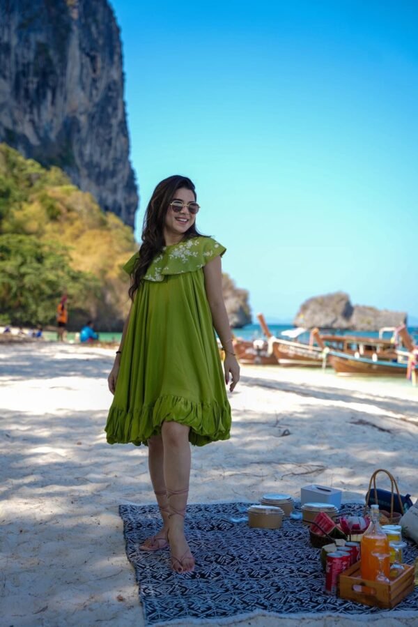 Halcyon green crepe dress - Image 4