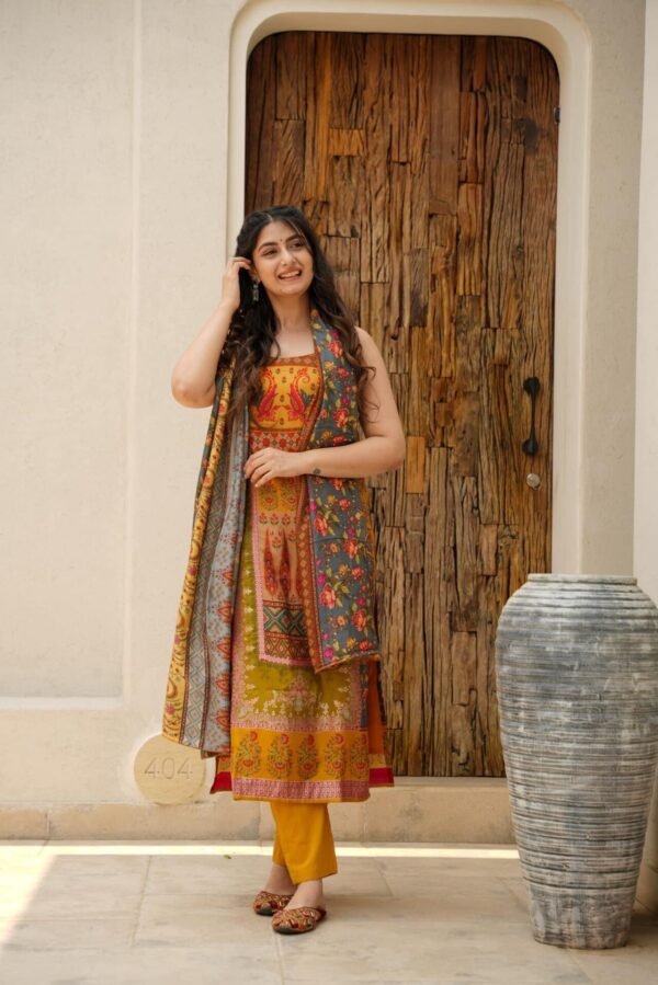 dazzling Lilia kurta set - Image 2