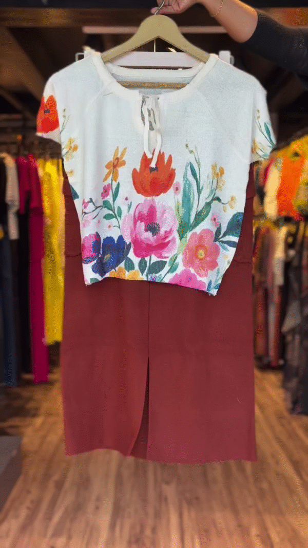 Chic Two-Piece Casual Wear Set with White Short Sleeve Floral Printed Top Featuring Front Tie Detail Paired with High-Waisted Rust Brown Knee-Length Skirt with Front Slit and Back Patch Pockets
