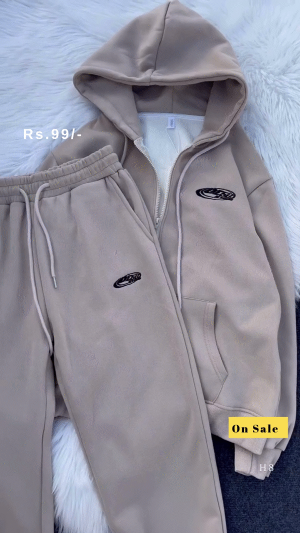 Unisex Full Sleeve Winter Fleece Tracksuit Set with Zipper Hoodie and Jogger Pants – Soft, Warm & Stylish Casual Loungewear for Men and Women - Image 3