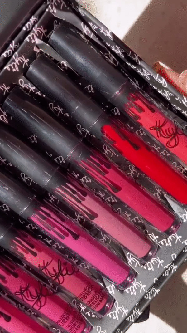 Sheer & Satin Lip Gloss Set with Buildable Shine and Nourishing Oils – Non-Sticky Finish - Image 2