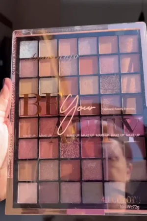 Trendy Women’s Makeup Kit | Style 28 Finish