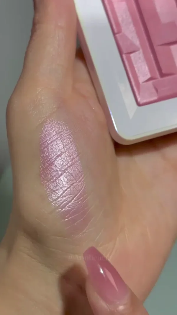 Premium Cosmetic Kit | Style 3 Collection - Image 2