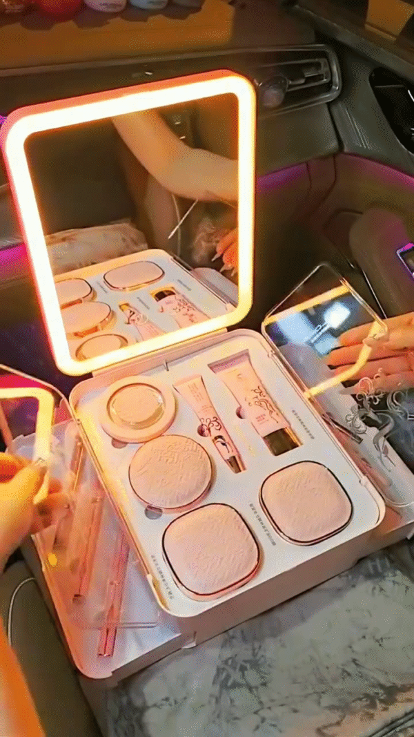 Velvet Matte Cream Foundation & Powder Set for Full Coverage and Long-Lasting Hold - Image 2