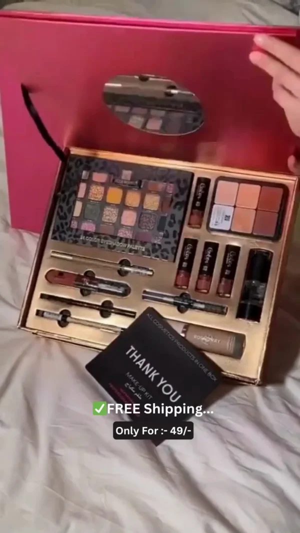 Travel-Friendly Makeup Kit | Style 27 Style