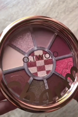Complete Pro Nail & Makeup Combo with Peel-Off Glitters, Nail Polish & Accent Eyeshadows