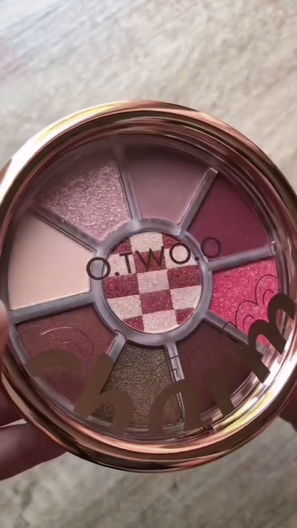 Complete Pro Nail & Makeup Combo with Peel-Off Glitters, Nail Polish & Accent Eyeshadows