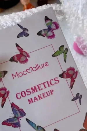 Exclusive Makeup Kit for Women | Style 19 Design